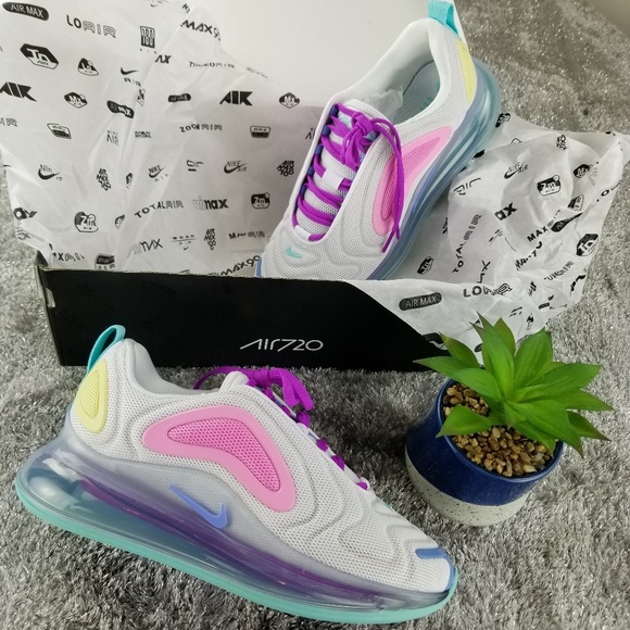 Nike Air Max 720 - Picture 2 of 6